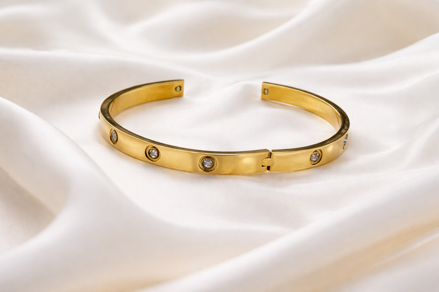 Orbit Stud Bracelet