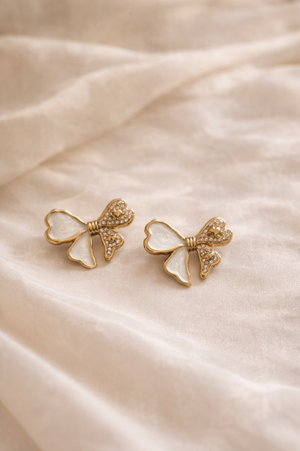 Enamel Bow Earring